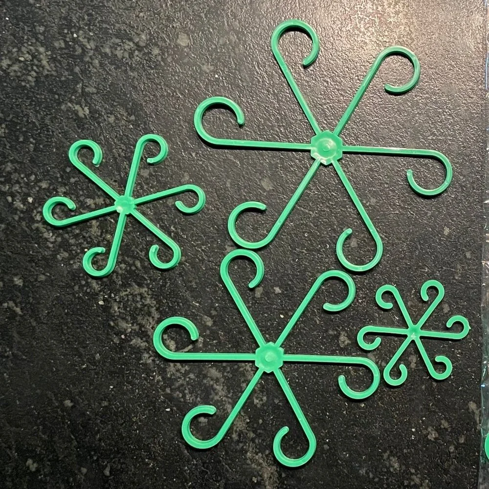 Two Sets of Plant Stem Supports, 8 Pieces, Var. Sizes. (NWOT) - Picture 2 of 6